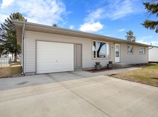 505 1st Ave SW, Surrey, ND 58785