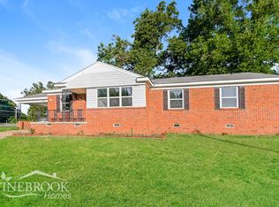 134 W Holmes Rd, Memphis, TN 38109