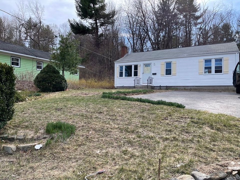 1st image of 415 Mill St