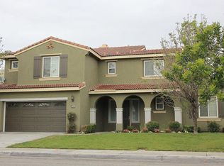 13840 Peach Grove Ln, Corona, CA 92880