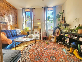 Rented by RELEASE NY