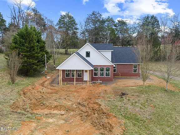 2nd image of 115 Nelson Ln