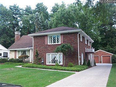 1st image of 77 Lake Shore Dr