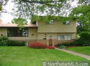 6318 Beard Ave N, Brooklyn Center, MN 55429