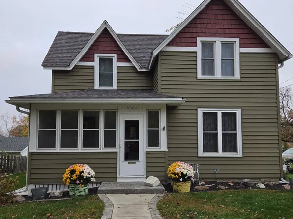224 Minnesota St E, Cannon Falls, MN 55009
