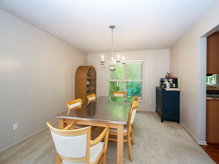 3481 Castlewood Ct — Photo 25