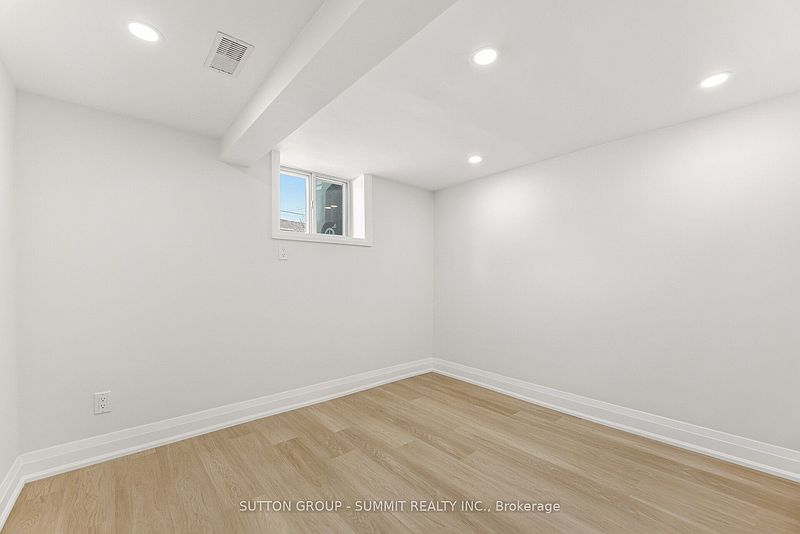 Toronto House for rent - 3 Bedrooms — photo 29