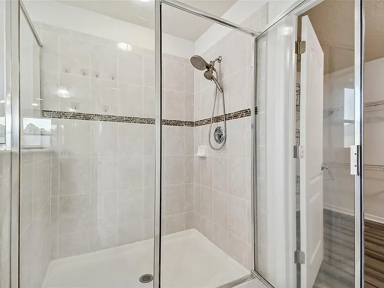 11027 Tahiti Isle Ln — Photo 20