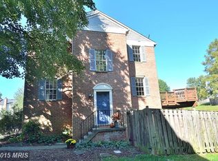 6169 Green Hollow Ct, Springfield, VA 22152