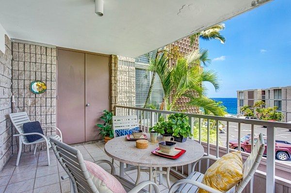 1st image of 75-6016 Alii Dr APT 240