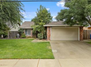 537 E Augusta St, Woodbridge, CA