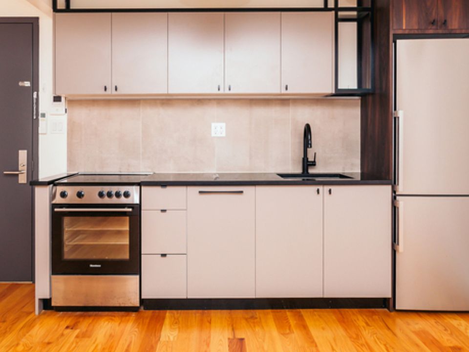 1st image of 620 Parkside Ave #3G
