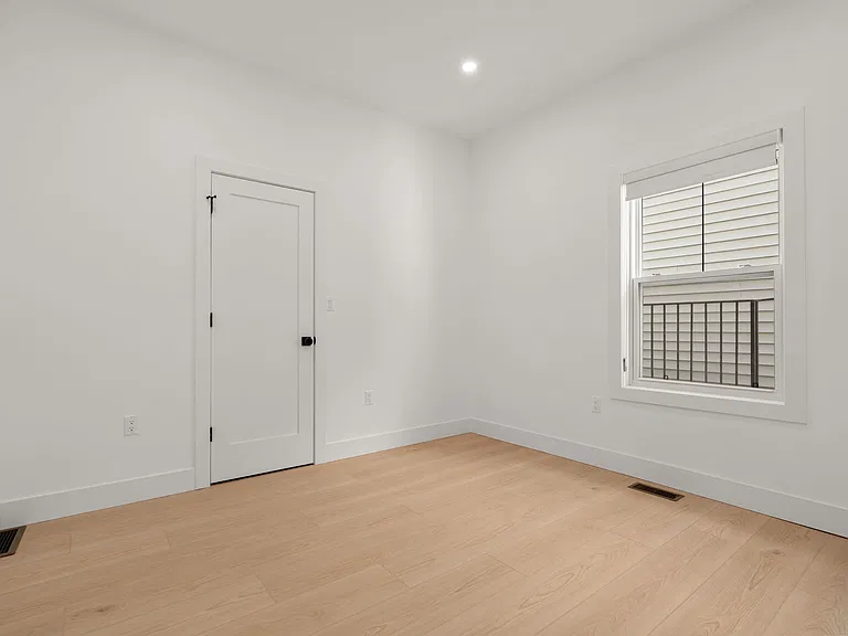 280 Endicott Ave #1 — Photo 10