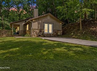 1007 S Ridge Pl, Pigeon Forge, TN 37876
