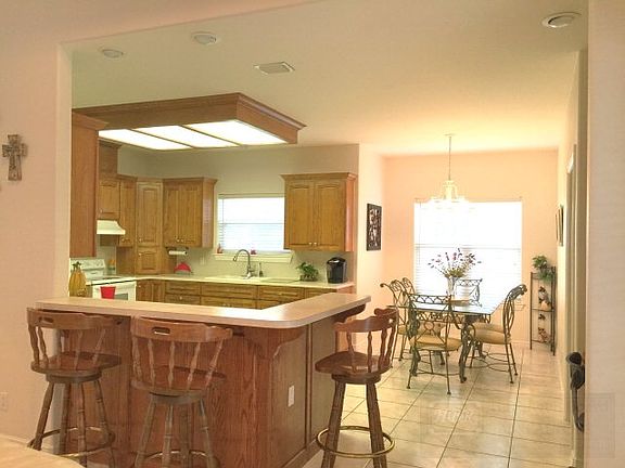4th image of 1201 Tanglewood Ln N