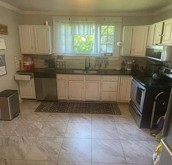 528 Lindbergh Ave — Photo 9