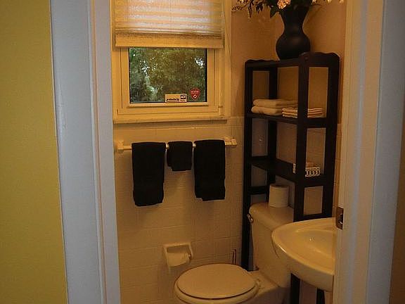1st flr. half bath
