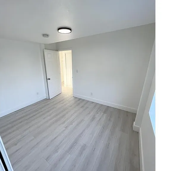1000 E 25th St #1 — Photo 4