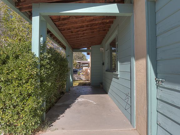 4th image of 1518 Solano Dr NE