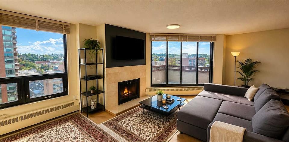 1st image of 1304 15th Ave SW #Penthouse 2