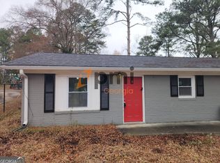 217 Greenbriar Dr, Cedartown, GA 30125