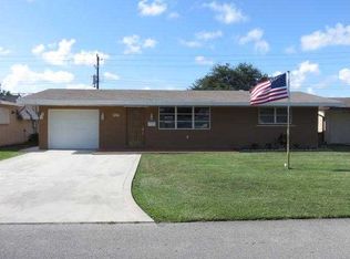 8701 NW 10th St, Pembroke Pines, FL 33024
