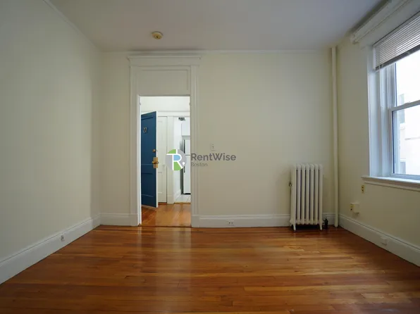 10 Orkney Rd APT 22, Boston, MA 02135