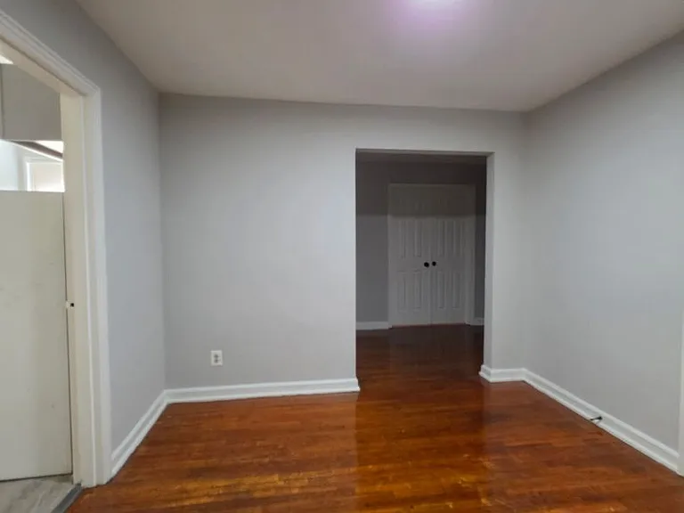 636 Newton Pl NW — Photo 4