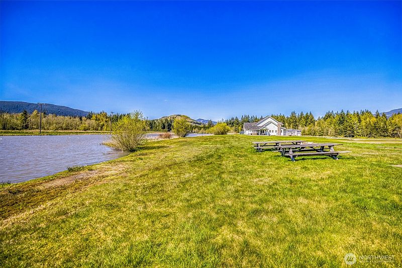 2nd image of 18177 Bow Lake Lane