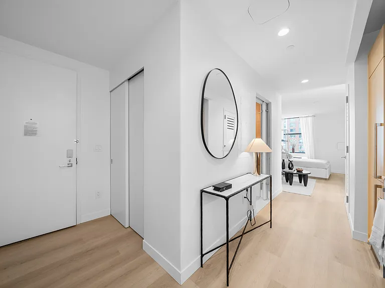 17 Battery Pl #1739 — Photo 3