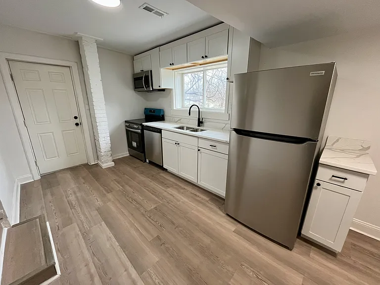 500 Ridge St — Photo 13
