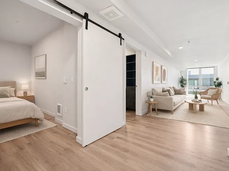 Niwa Apartments | Modern City Living in Queen Anne | Furnished Units & Move in Specials! — Photo 38