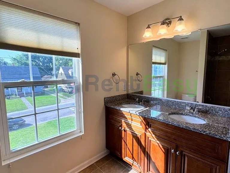 8019 Keene Rd — Photo 20
