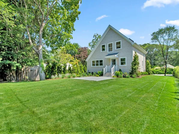 45 Pine Crest Ln, Sag Harbor, NY 11963