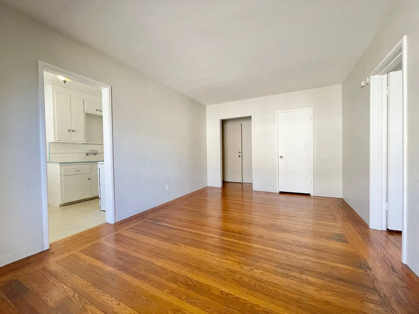 2231 11th Avenue — Photo 3