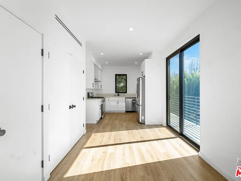 2646 Westwood Blvd — Photo 14