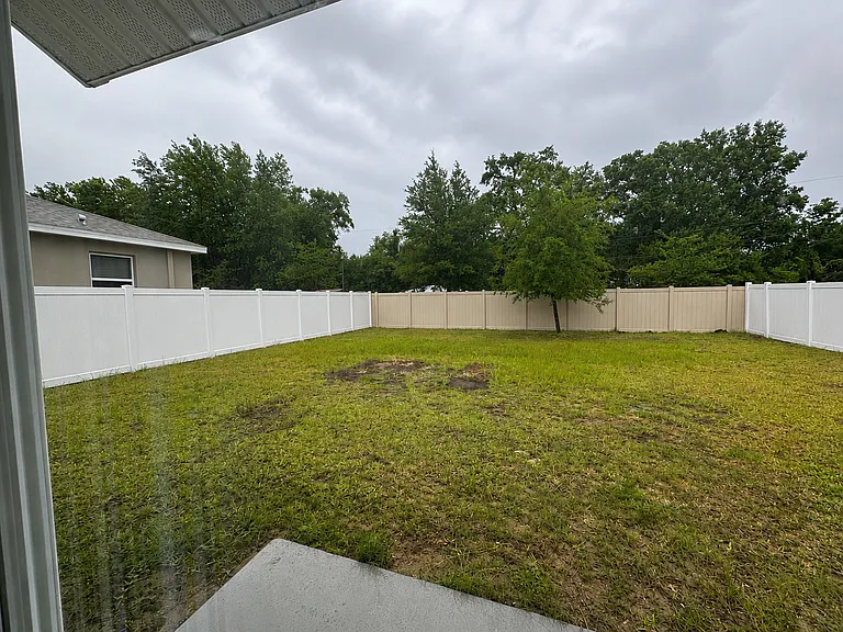 216 Pershing St — Photo 21