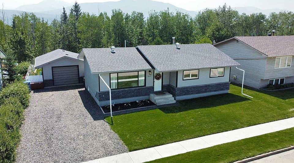1st image of 10237 N 97th Ave