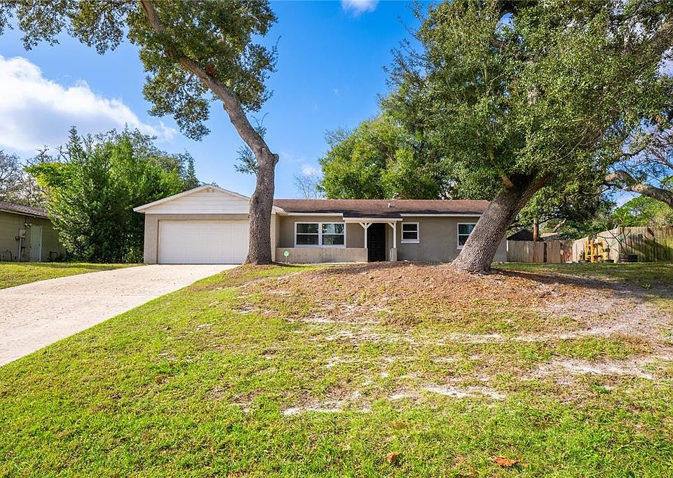 1st image of 332 HIDDEN LAKE DRIVE