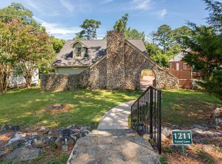 1211 Forest Ln, Anniston, AL 36207