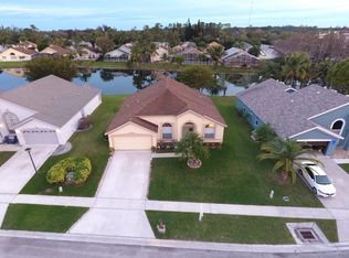 9700 Pine Mill Ct, Lake Worth, FL 33467