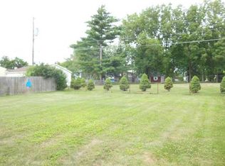 112 Farnstead Dr, Northwood, OH 43619