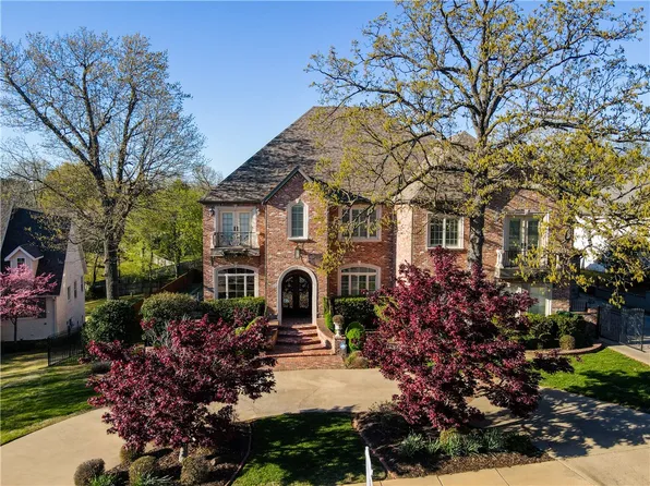 3100 Willow Bend Cir, Springdale, AR 72762