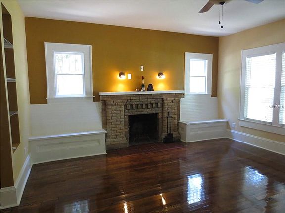 4th image of 1201 E Paris St
