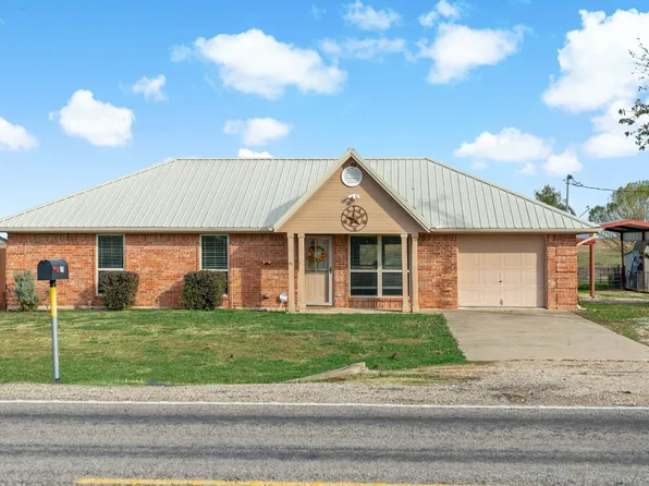 275 Farm Road 38 S, Brookston, TX 75421