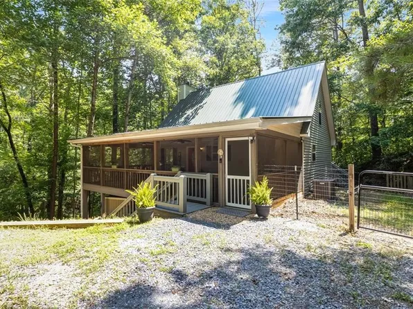 129 Jump St, Talking Rock, GA 30175