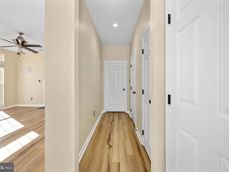 9320 Birch Cliff Dr — Photo 12