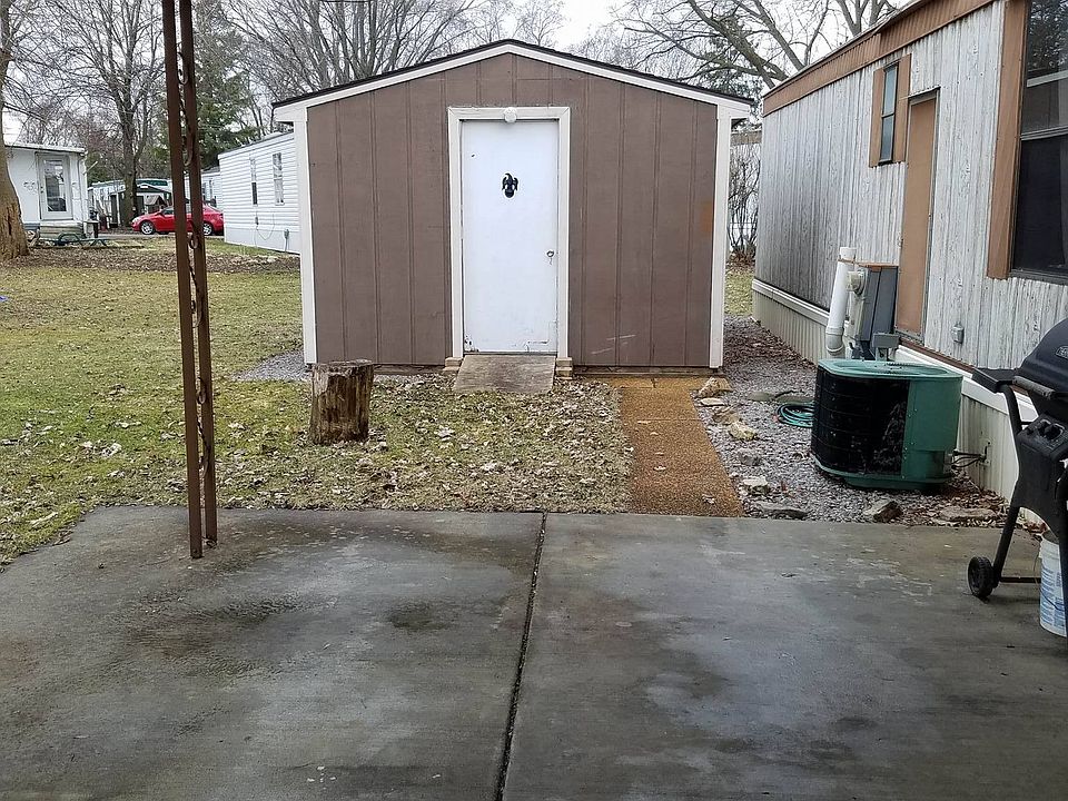 2nd image of 855 E Lake St Trlr 67