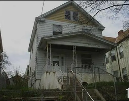 1017 Underwood Pl — Photo 2