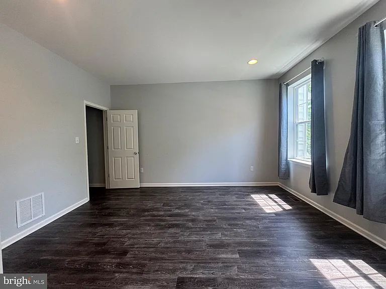 148 Grissom Dr — Photo 7